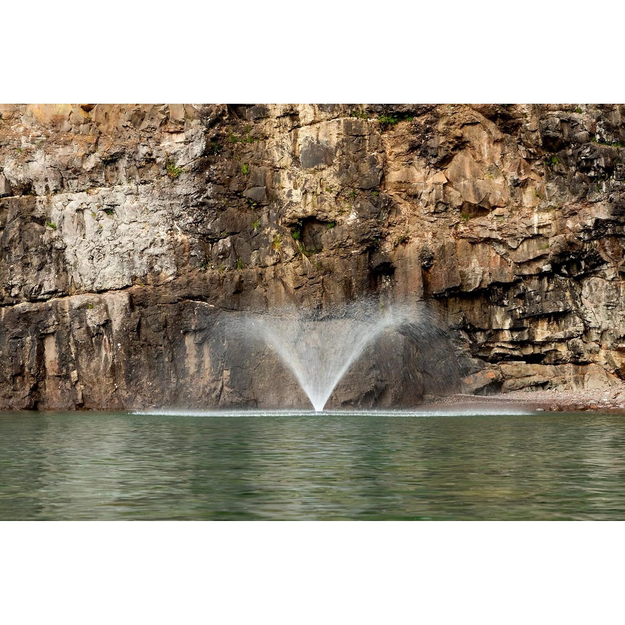 Kasco Aerating Fountain, 3/4 HP, 120V, 100-Ft. Power Cord, Model# 3400VF100